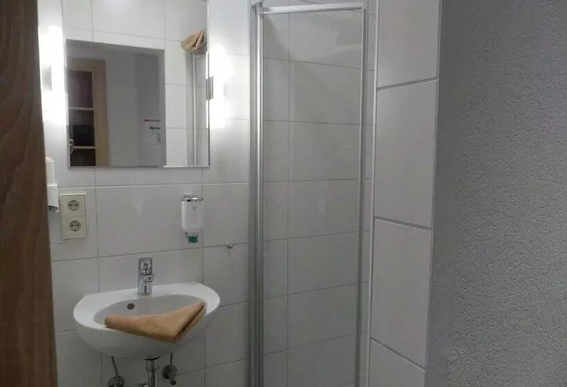 Отель Krone Garni