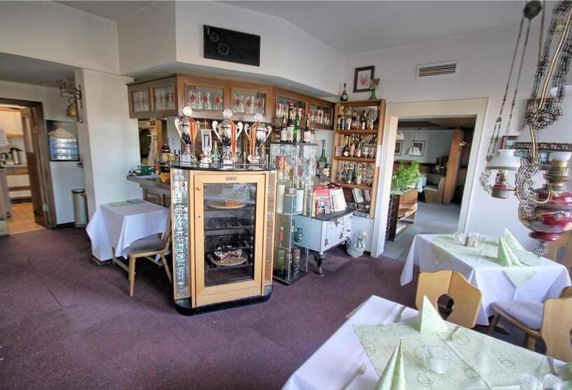 Отель Lechstedter Obstweinschänke