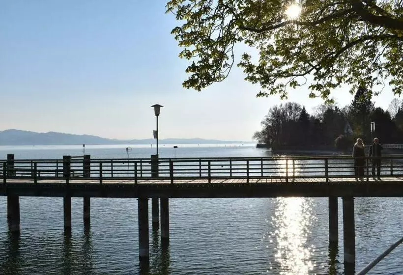 Отель Lindenallee