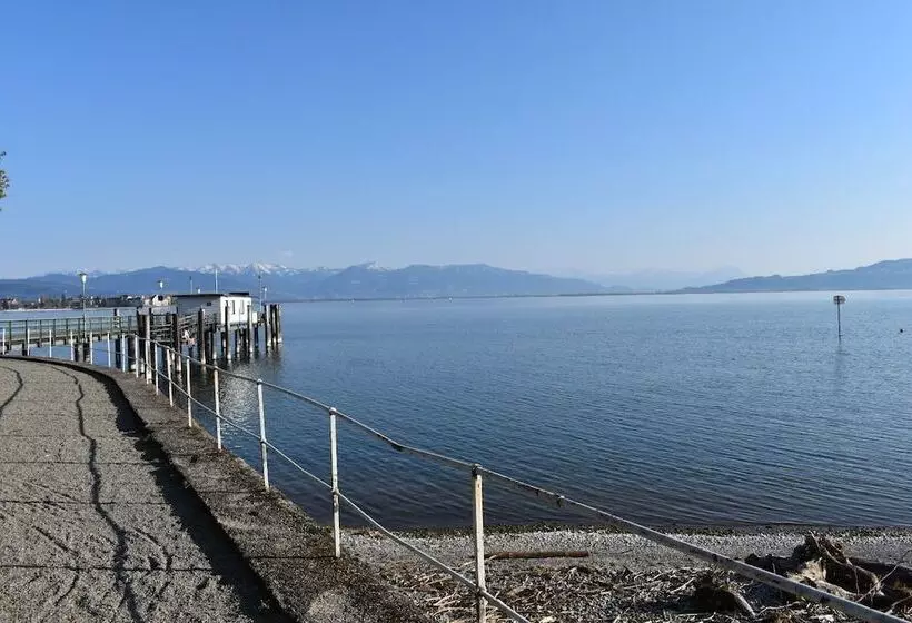 Отель Lindenallee