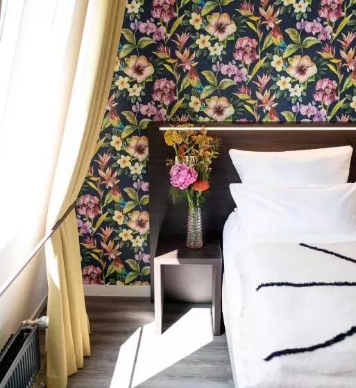 Отель Luxstay Karben Self Check In