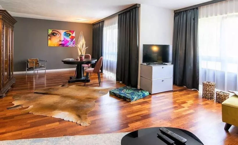 בית מלון כפרי Luxstay Karben   Self Check In