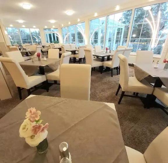 Отель Montana Limburg