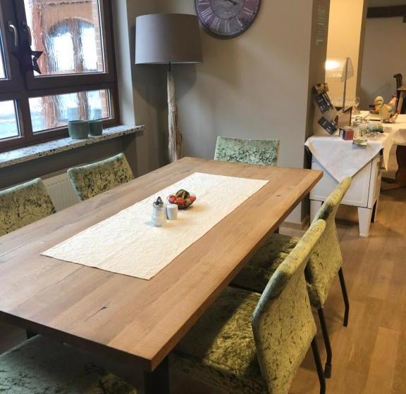 בית מלון כפרי Restaurant Zum Schwanen