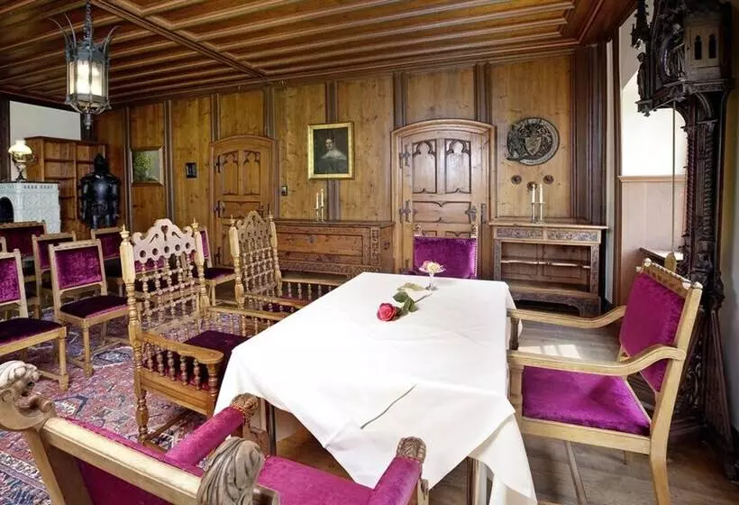 Hotel Schloss Zu Hopferau