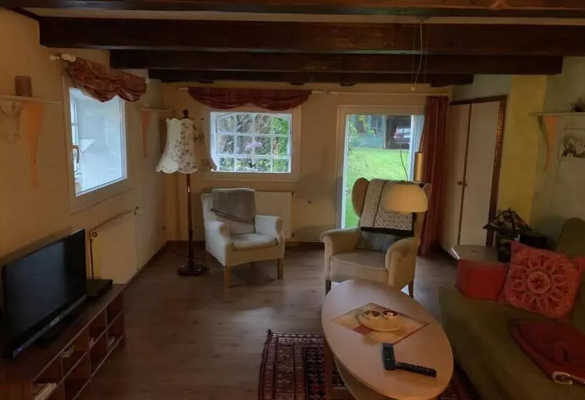 酒店 Taubenhof   Gut Cadenberge