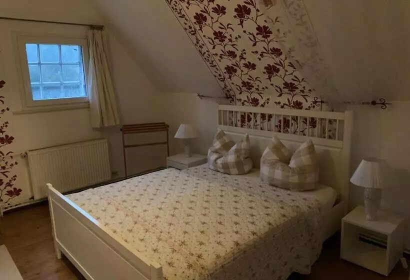 酒店 Taubenhof   Gut Cadenberge