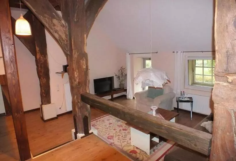 酒店 Taubenhof   Gut Cadenberge