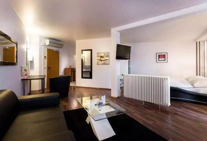 Turmhotel Rhein Main