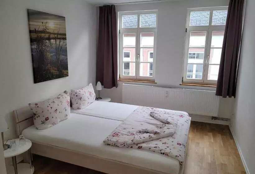 Отель Und Restaurant Zum Löwen