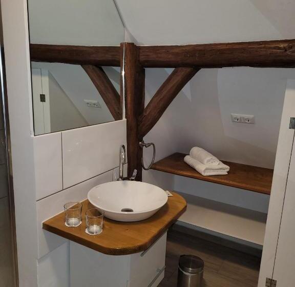 בית מלון כפרי Und Restaurant Zum Löwen