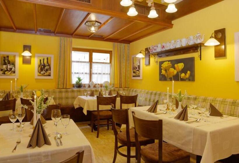 Отель Zum Edlhof