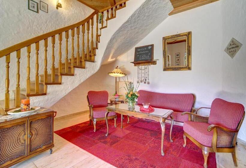 Отель Zum Edlhof