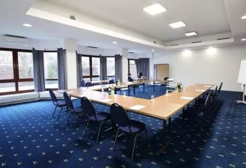 בית מלון כפרי Lobinger Park