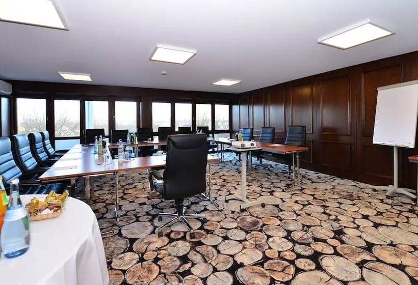 בית מלון כפרי Lobinger Park