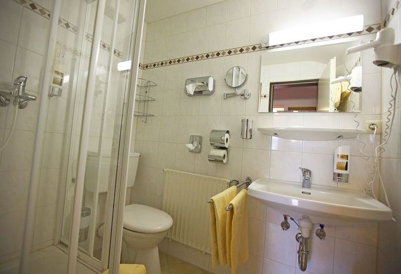 ペンション Alpengasthof Ohlstadt