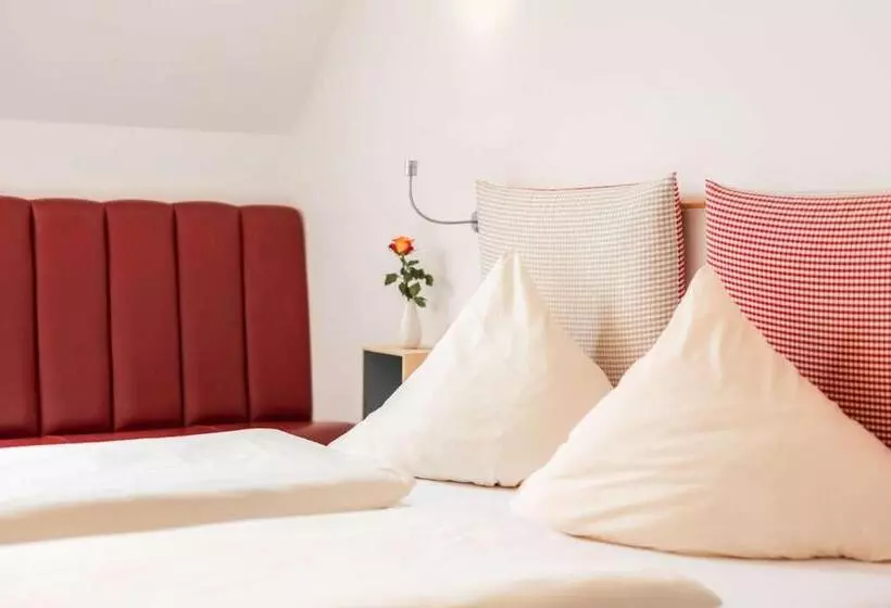 ペンション Gasthof Krone