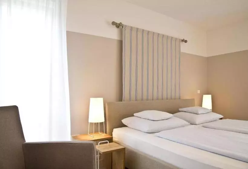 Pensão Gästehaus Am Wasserschloss & Restaurant Wasserschloss Inzlingen