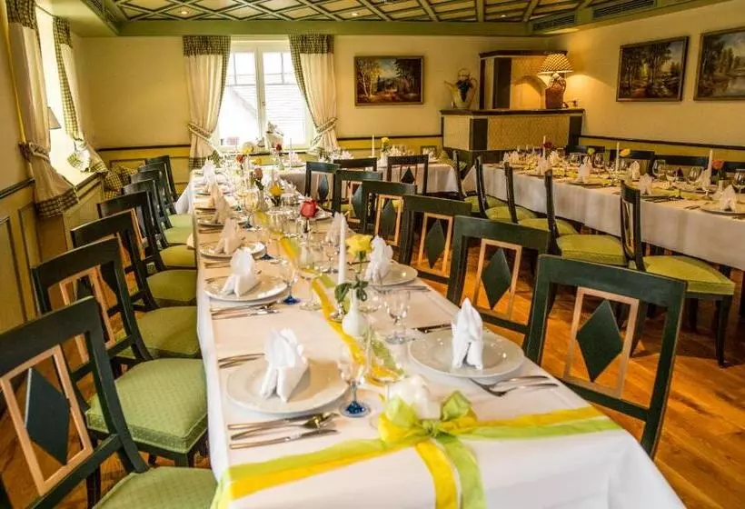 פנסיון Landhotel Restaurant Zur Krone