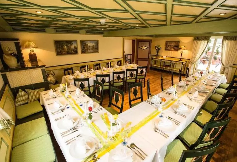 פנסיון Landhotel Restaurant Zur Krone