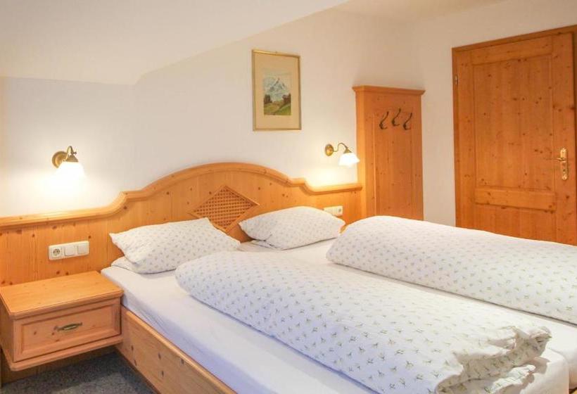 Apartments  Und Ferienhaus Anton