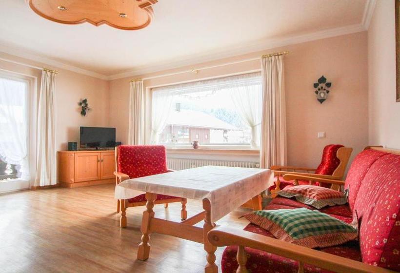 Apartments  Und Ferienhaus Anton