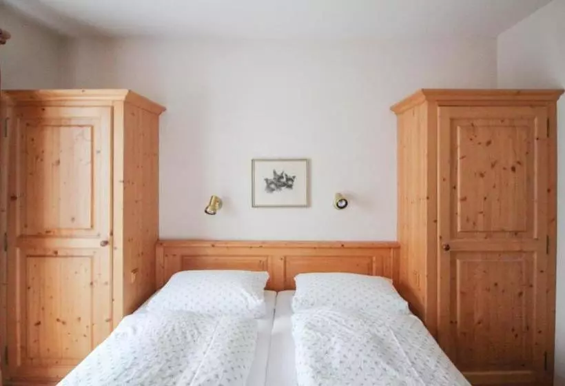 Apartments  Und Ferienhaus Anton