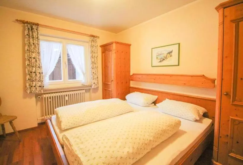 Apartments  Und Ferienhaus Anton