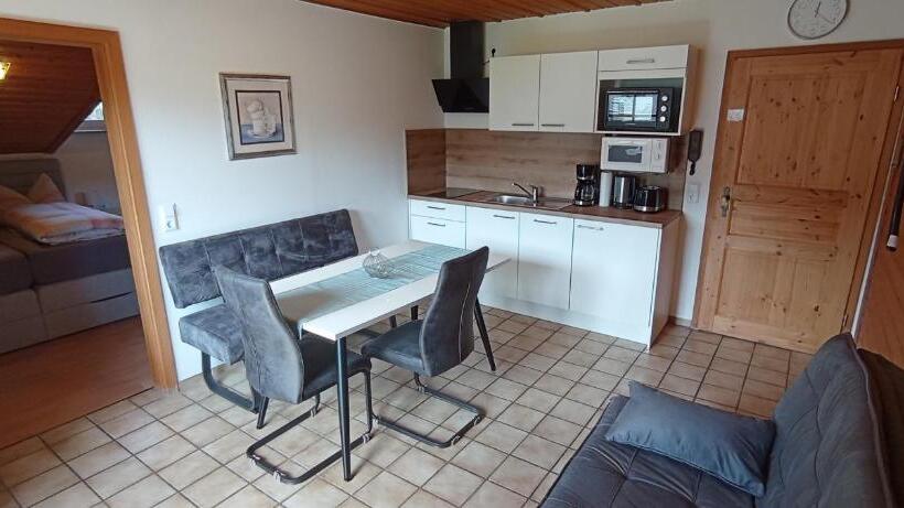 צימר Ferienwohnungen König