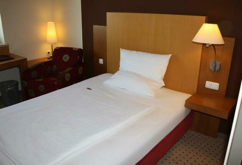 مبيت وإفطار Pension Geno