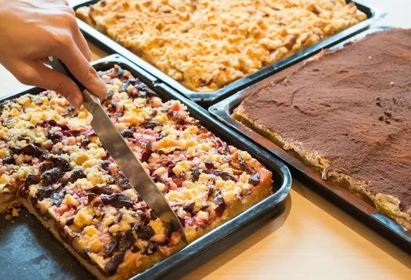 Gasthof Pension Brauner Hirsch In Alfeld Mittelfranken