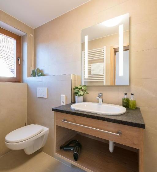 Gasthof Pension Brauner Hirsch In Alfeld   Mittelfranken