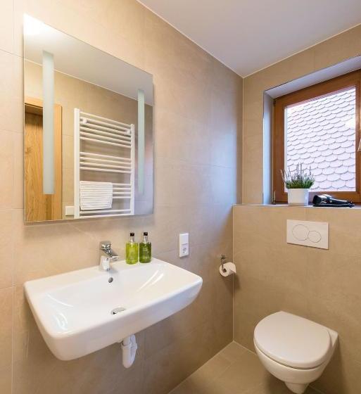 Gasthof Pension Brauner Hirsch In Alfeld   Mittelfranken