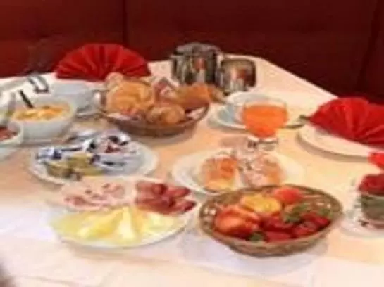 Отель Athena Palace