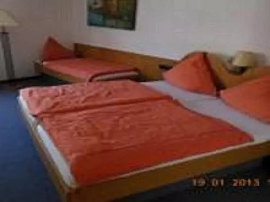 Отель Athena Palace