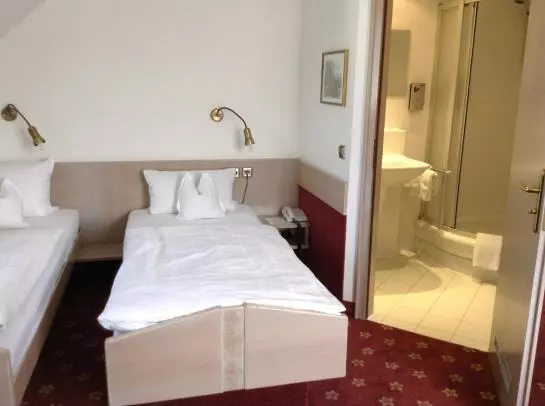 Отель Blume Nichtraucher