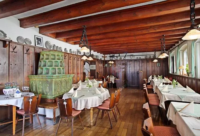 Отель Gasthof Traubenbrau