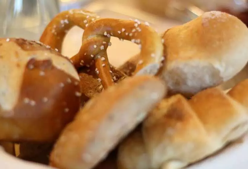 فندق Graf Eberhard