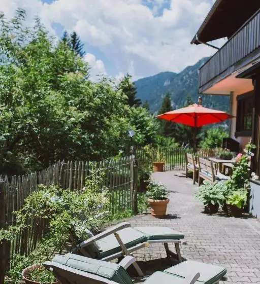 ホテル Gruppenhaus Dreimäderlhaus