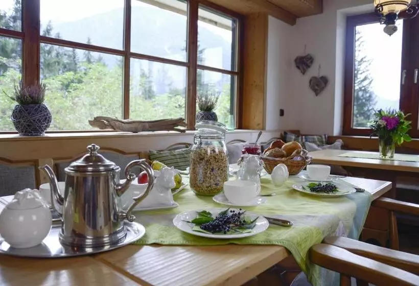 ホテル Gruppenhaus Dreimäderlhaus