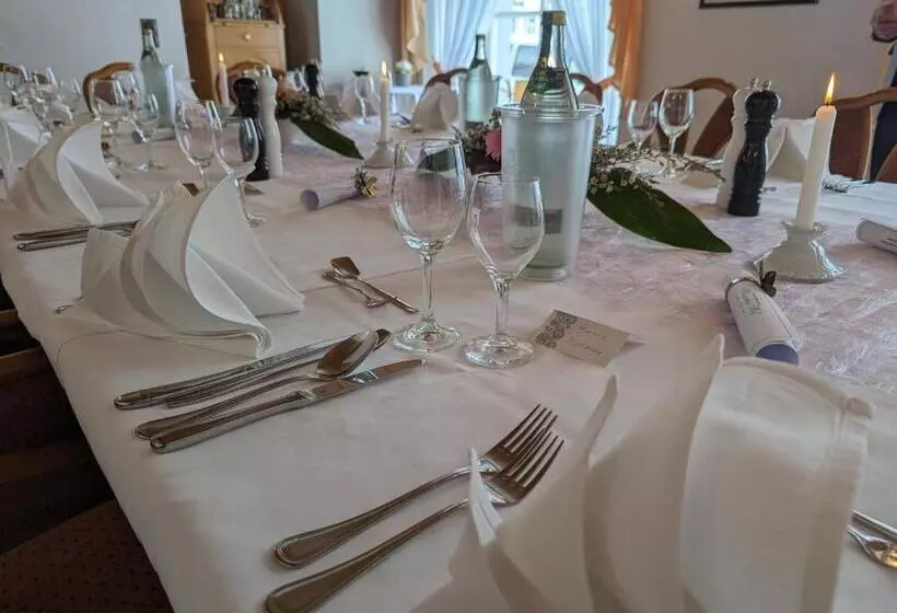 호텔 Hessischer Hof