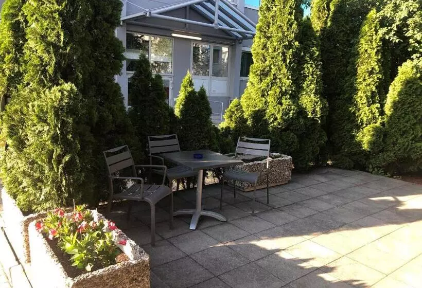 בית מלון כפרי Ibis Budget Augsburg Gersthofen