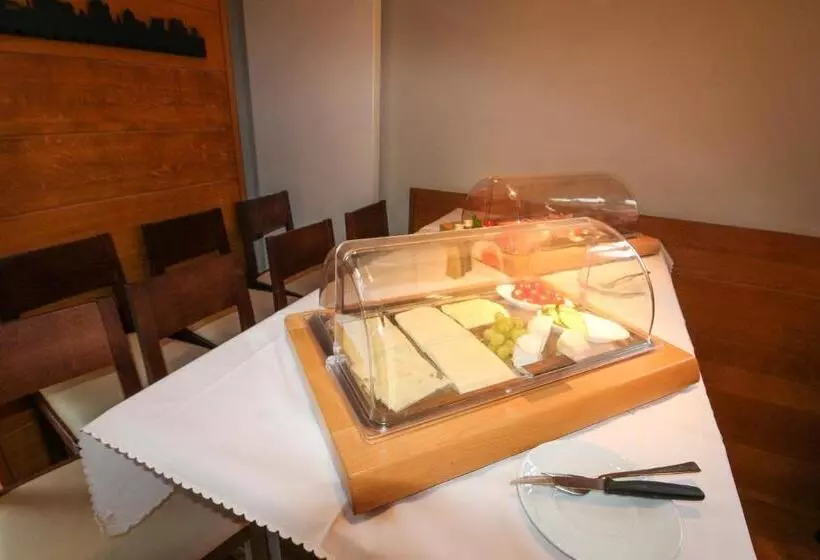 בית מלון כפרי Volkspark