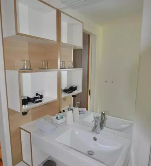 בית מלון כפרי Volkspark