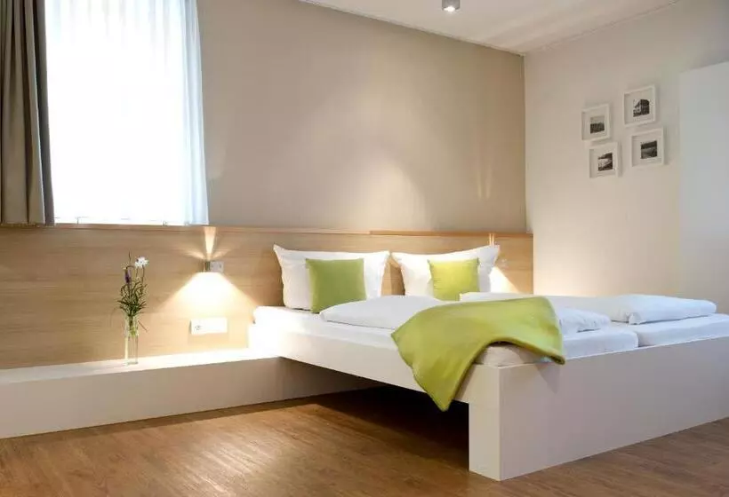 בית מלון כפרי Volkspark