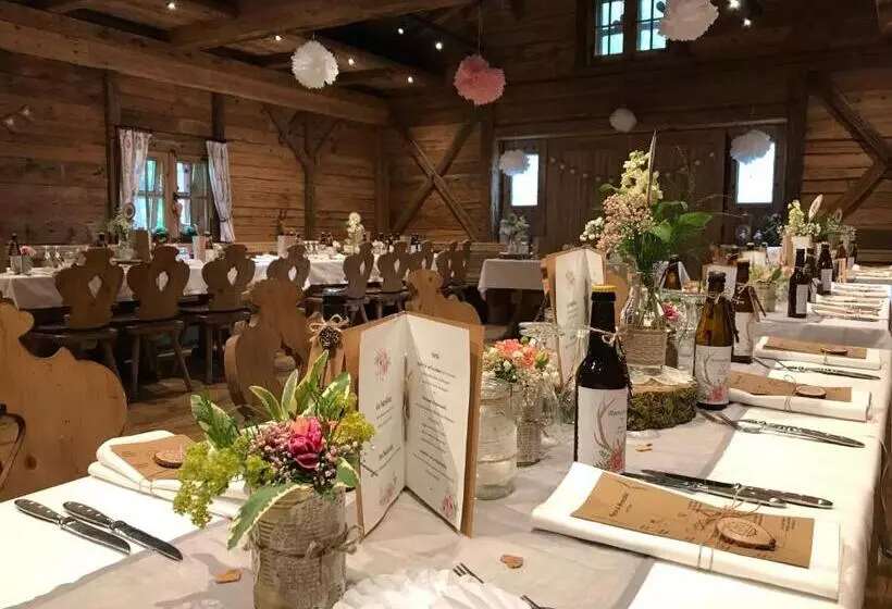 Metzgerei Gasthof Oberhauser Hotel Zur Post