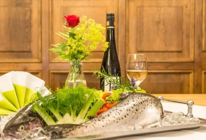 Metzgerei Gasthof Oberhauser Hotel Zur Post