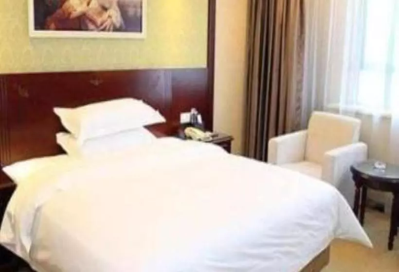 Отель Vienna 3 Best Zhuhai Gongbei Branch