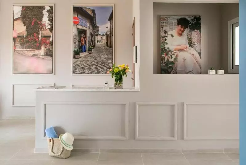 هتل Archontiko Kiverniti