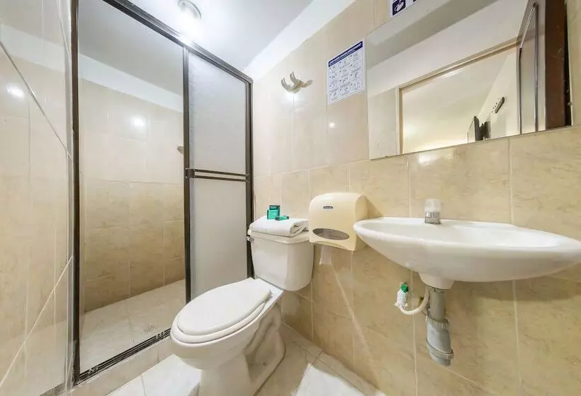 ホテル Ayenda Danilo